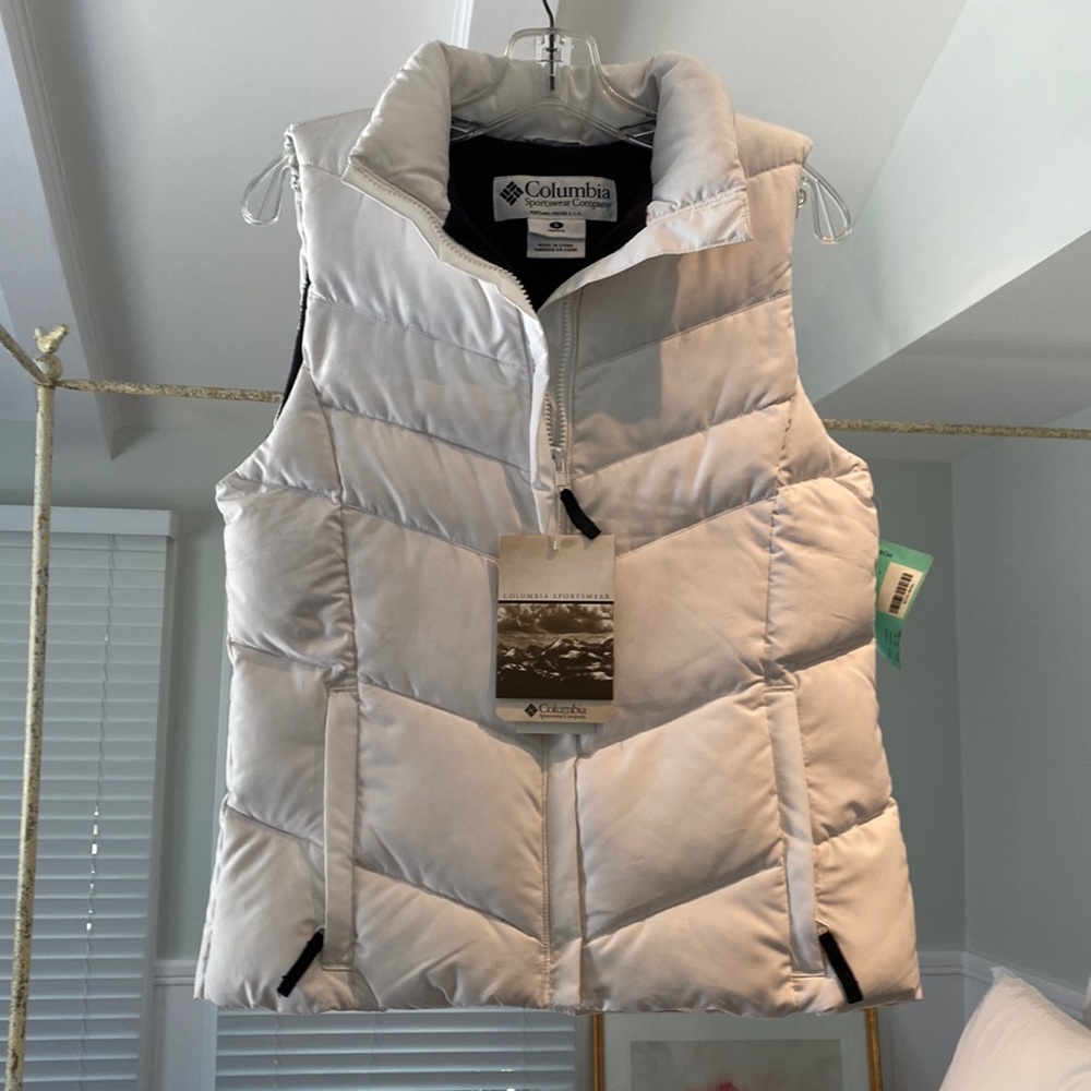 Columbia white puffer vest